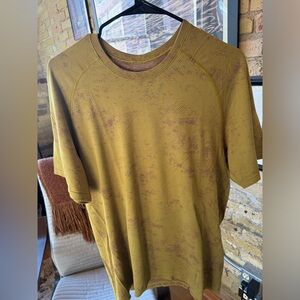 Lululemon Metal Vent Tech Shirt - L
